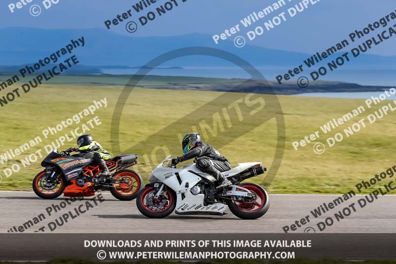 anglesey no limits trackday;anglesey photographs;anglesey trackday photographs;enduro digital images;event digital images;eventdigitalimages;no limits trackdays;peter wileman photography;racing digital images;trac mon;trackday digital images;trackday photos;ty croes